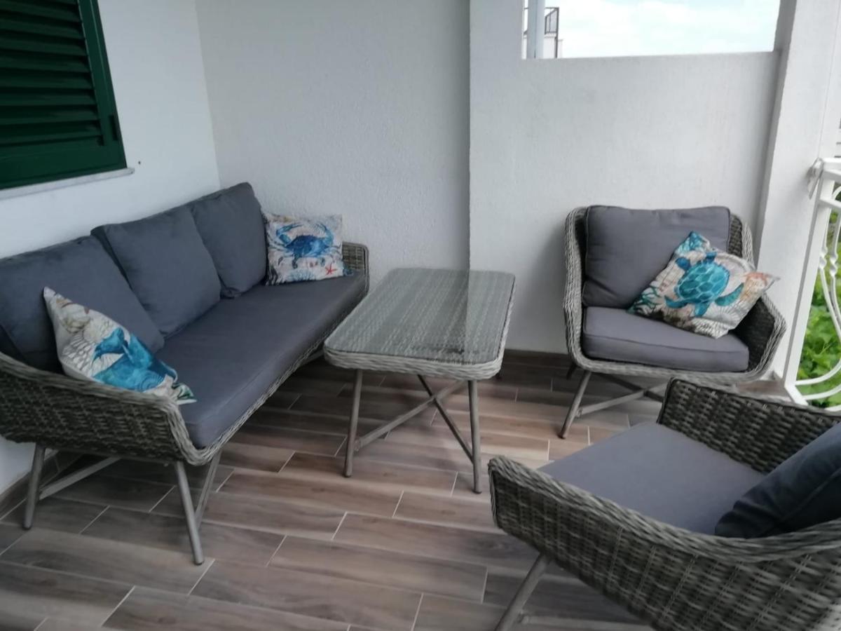Jona - Dugi Rat - Mali Rat Apartment Exterior foto