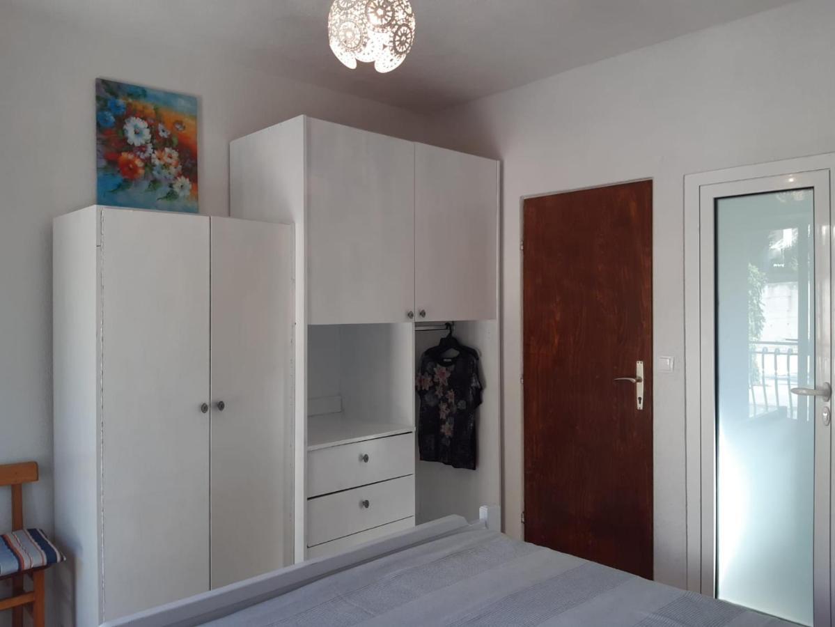 Jona - Dugi Rat - Mali Rat Apartment Exterior foto